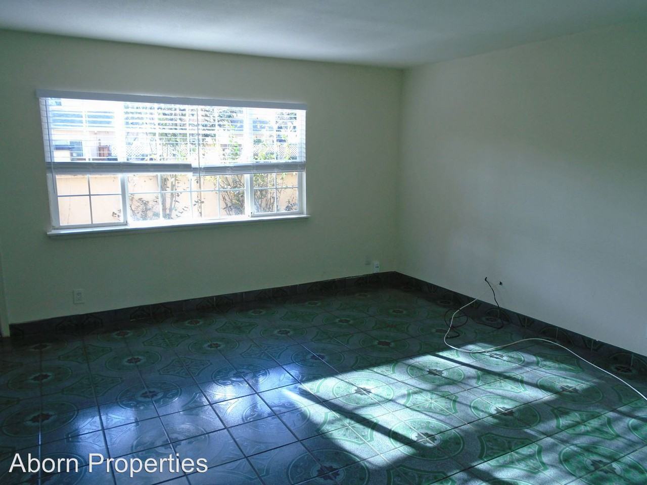 2127 Luz Avenue - Photo 2 of 12