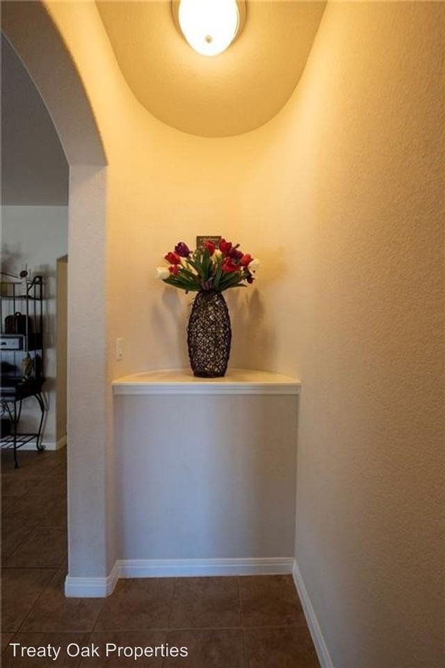 1151 Huntington Trl - Photo 3 of 20