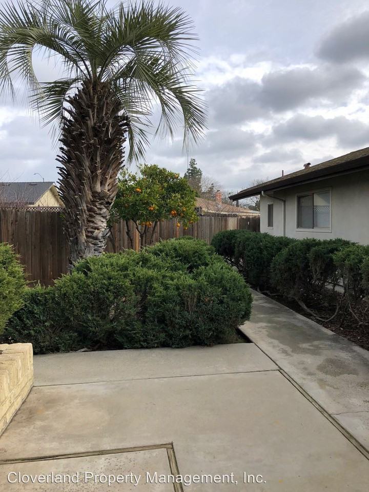 2200 San Lucas Ct. #B - Photo 2 of 6