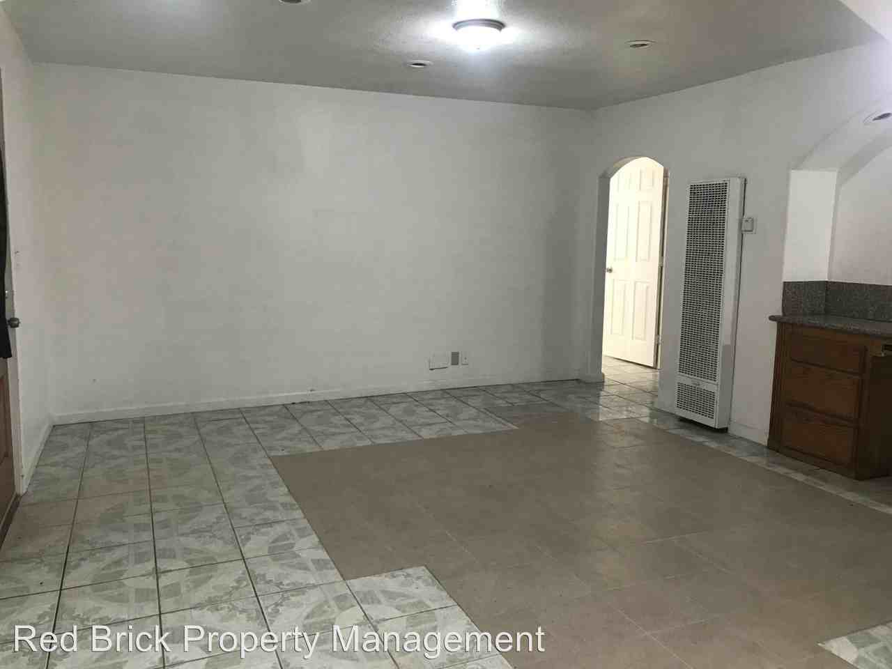 1015 E Lincoln Ave. - Photo 3 of 9