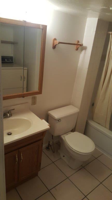 4730 S Bannock St - Photo 3 of 12
