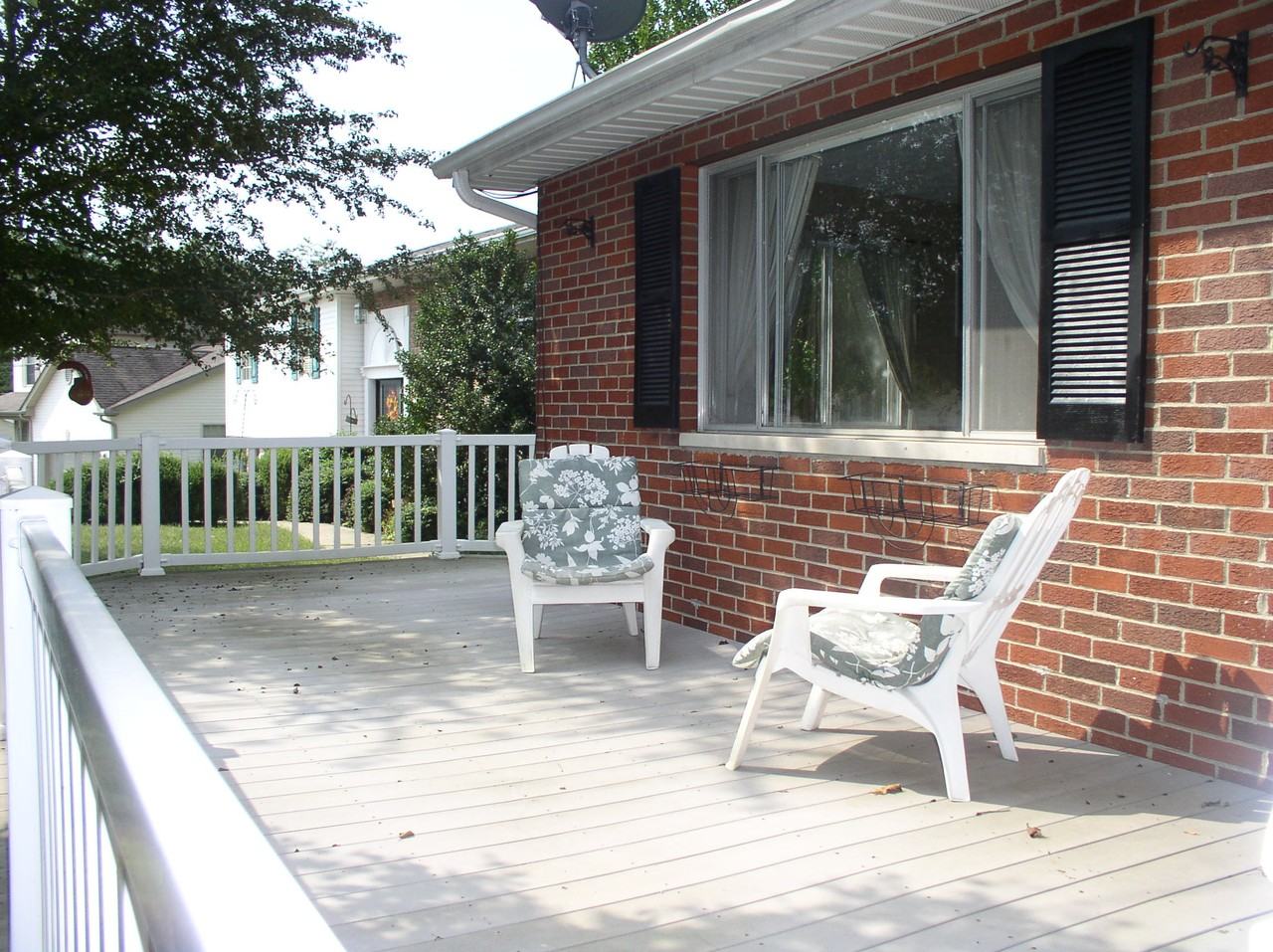 1121 Scenic Dr - Photo 3 of 12