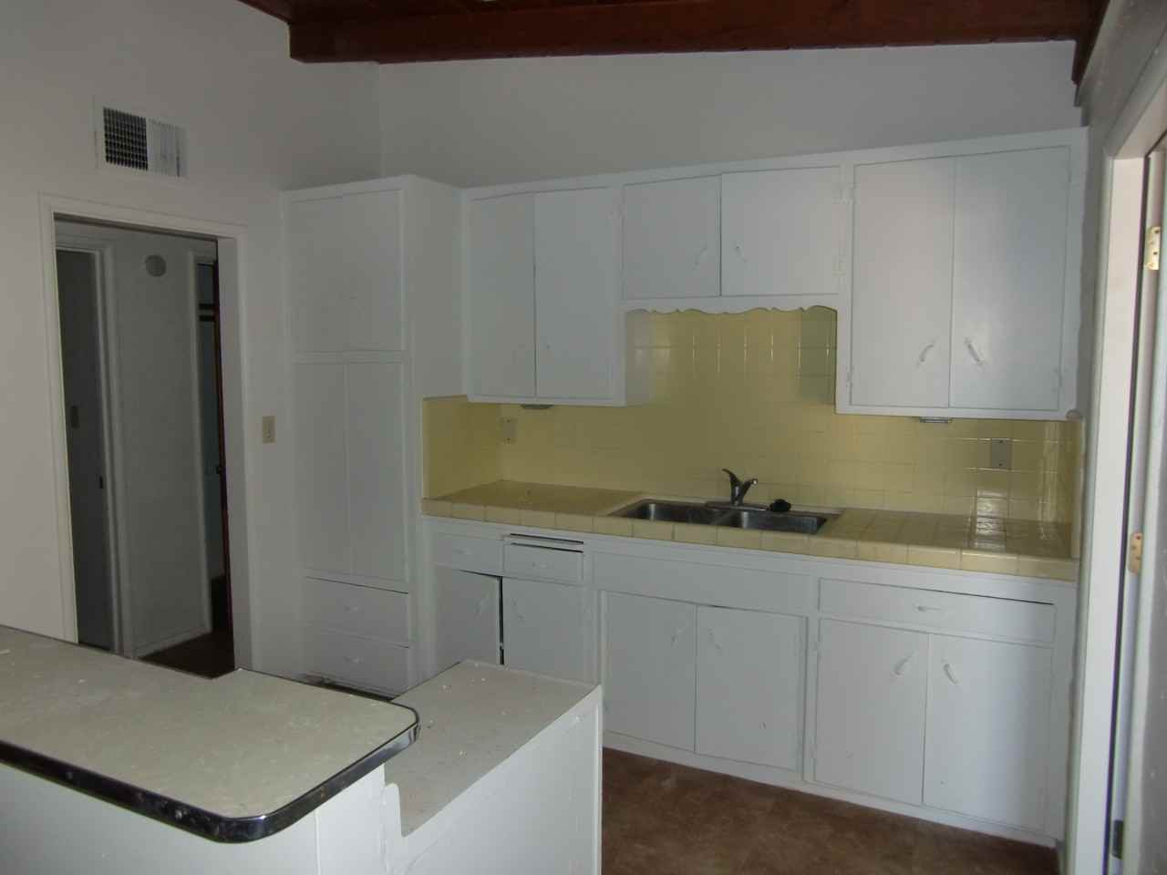 5638 E 1st St - Photo 3 of 5