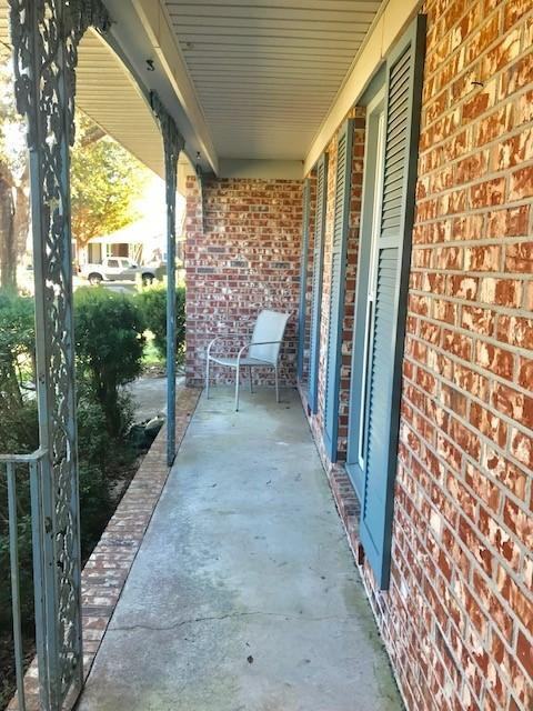 1219 Oakcrest Drive - Photo 3 of 25