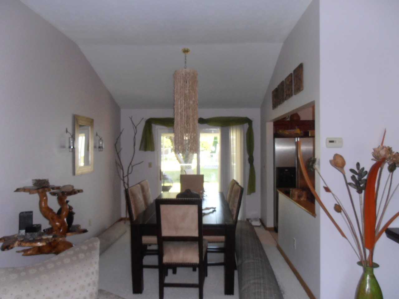 28319 Nandina Dr - Photo 3 of 14