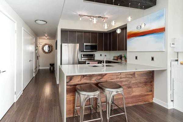 400 Wellington Street West #01009