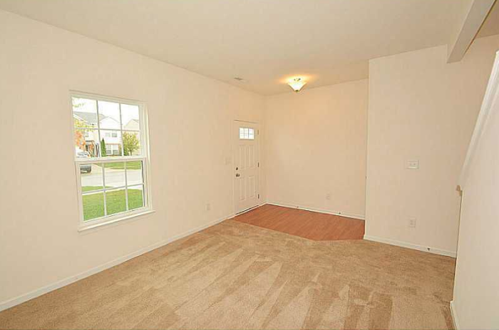644 Classic Lane - Photo 2 of 27