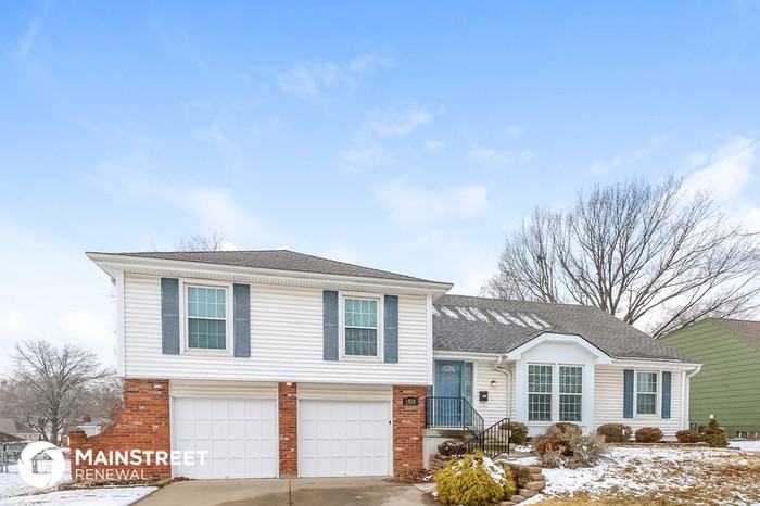 6828 North Overland Drive - Photo 2 of 19