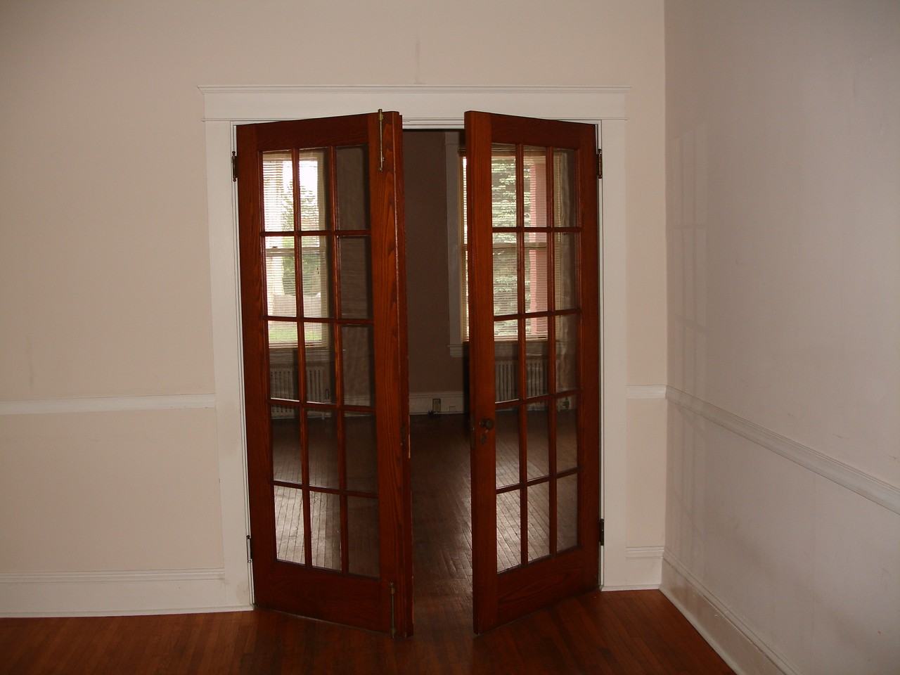 23 E 3rd St - Photo 3 of 4