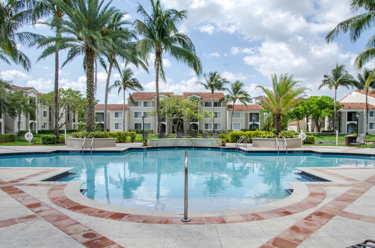 Miramar Lakes Apartments 10720 N Preserve Way, Miramar, FL 33025 with