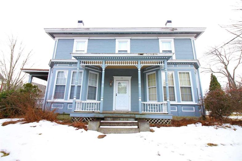 25 N Mast Street, Goffstown, NH 03045 3 Bedroom House for 1,600/month