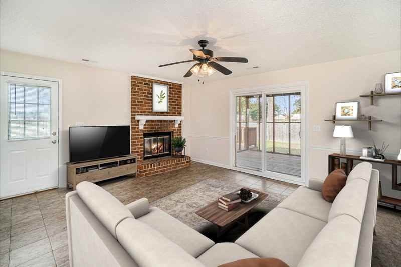 2823 Harvest Rd - Photo 2 of 15