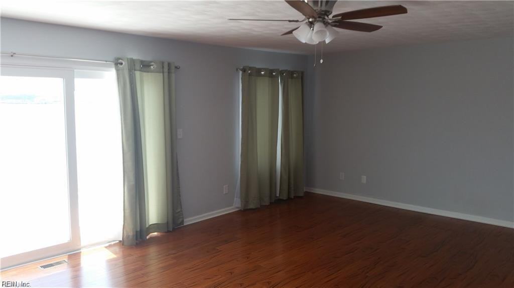 5321 Spy Glass Drive - Photo 3 of 27