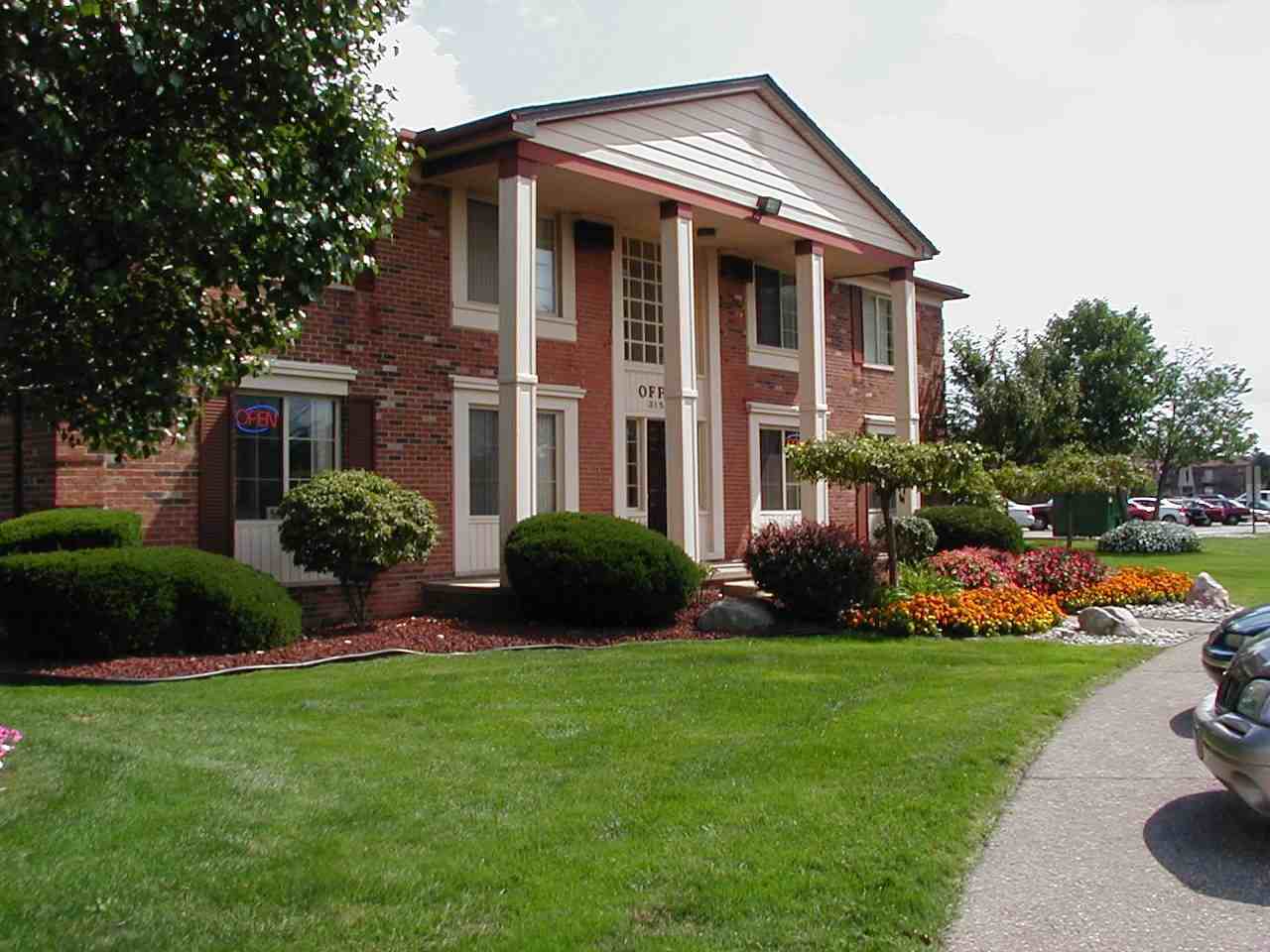 Williamsburg East Apartments 31550 Schoenherr Road F06, Warren, MI