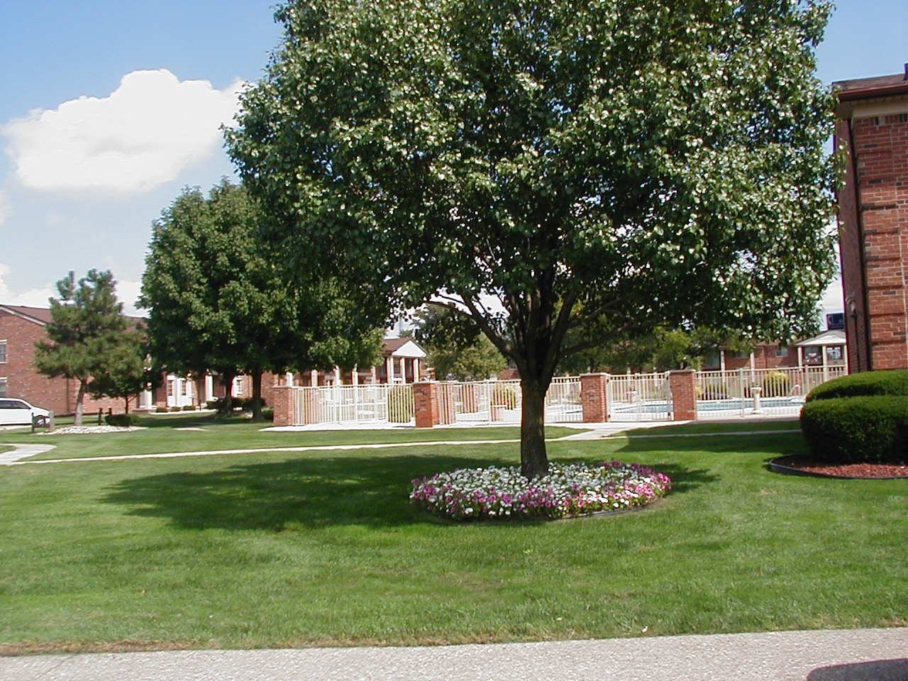 Williamsburg East Apartments 31550 Schoenherr Road F06, Warren, MI