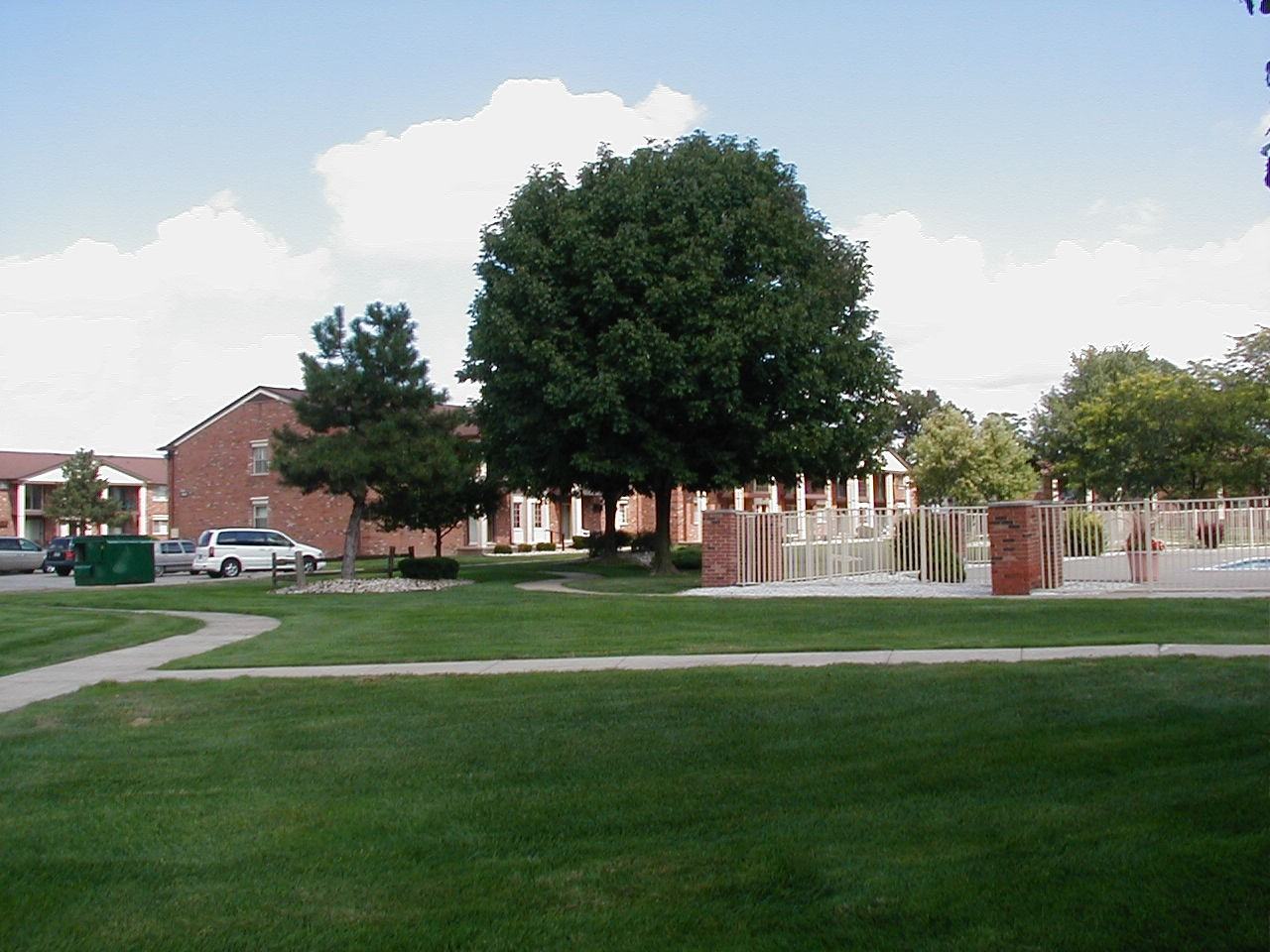 Williamsburg East Apartments 31550 Schoenherr Road F06, Warren, MI