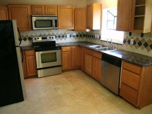 2701 Tradewinds Trail - Photo 2 of 9