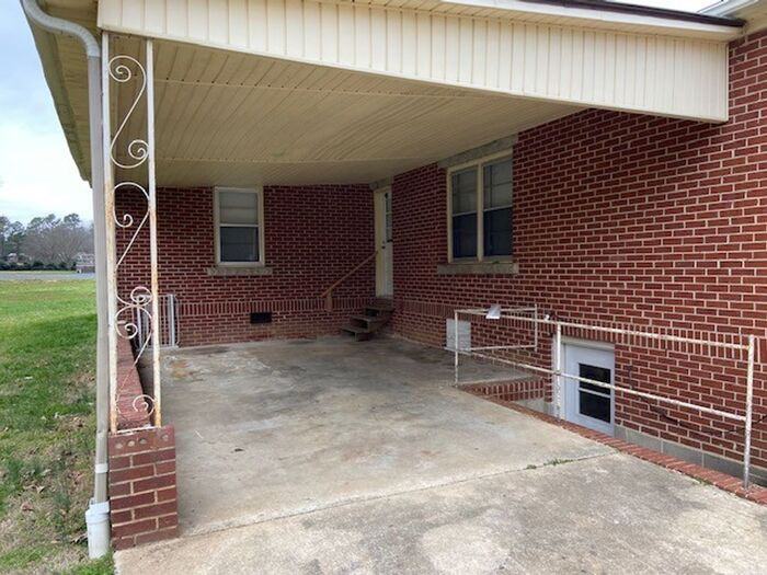 1555 Lower Palmer Road - Photo 2 of 17