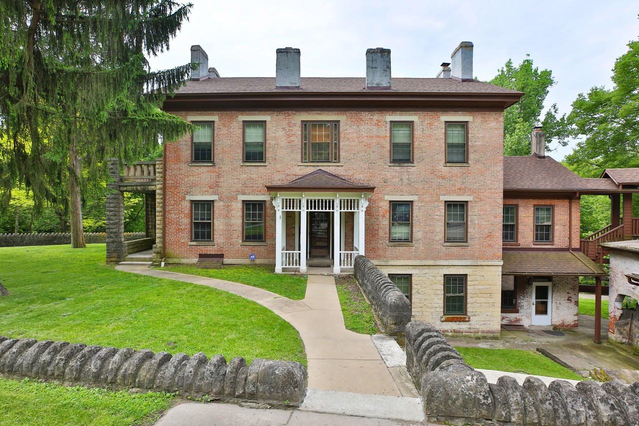 3115 W National Road - Photo 2 of 50