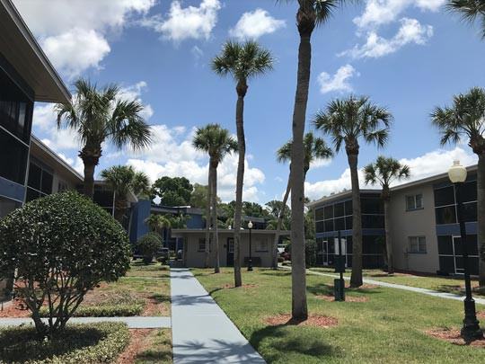 Applegate Apartments - Photo 6 of 43