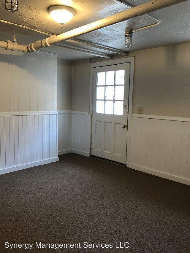 215-219 W. Washington Street - Photo 2 of 8