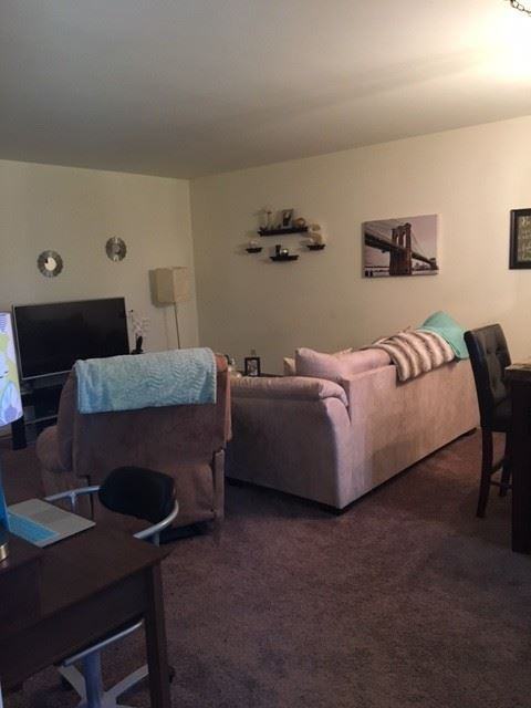 26-128 HILLDALE DRIVE - Photo 2 of 11