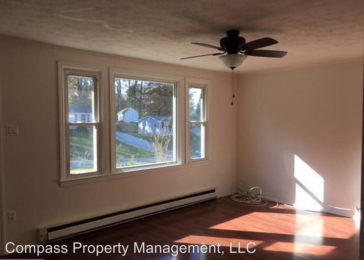 2206 Heather Lane - Photo 2 of 16