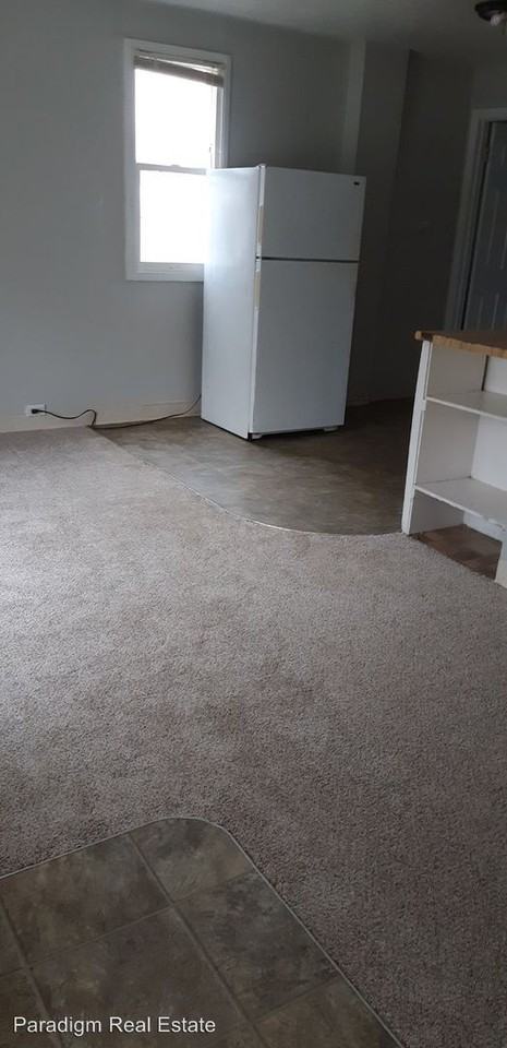 548 27th St. - Photo 2 of 5