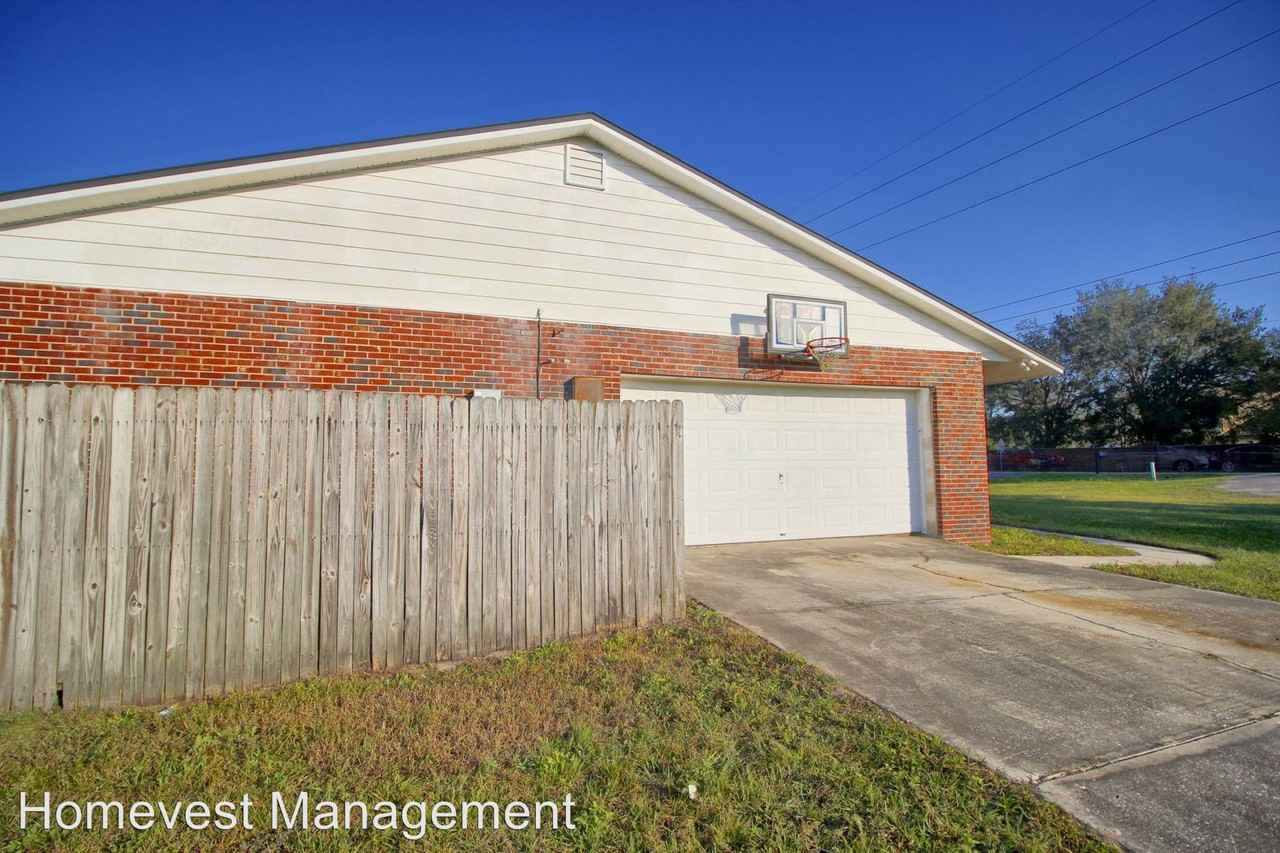 10639 Moore Road - Photo 3 of 23