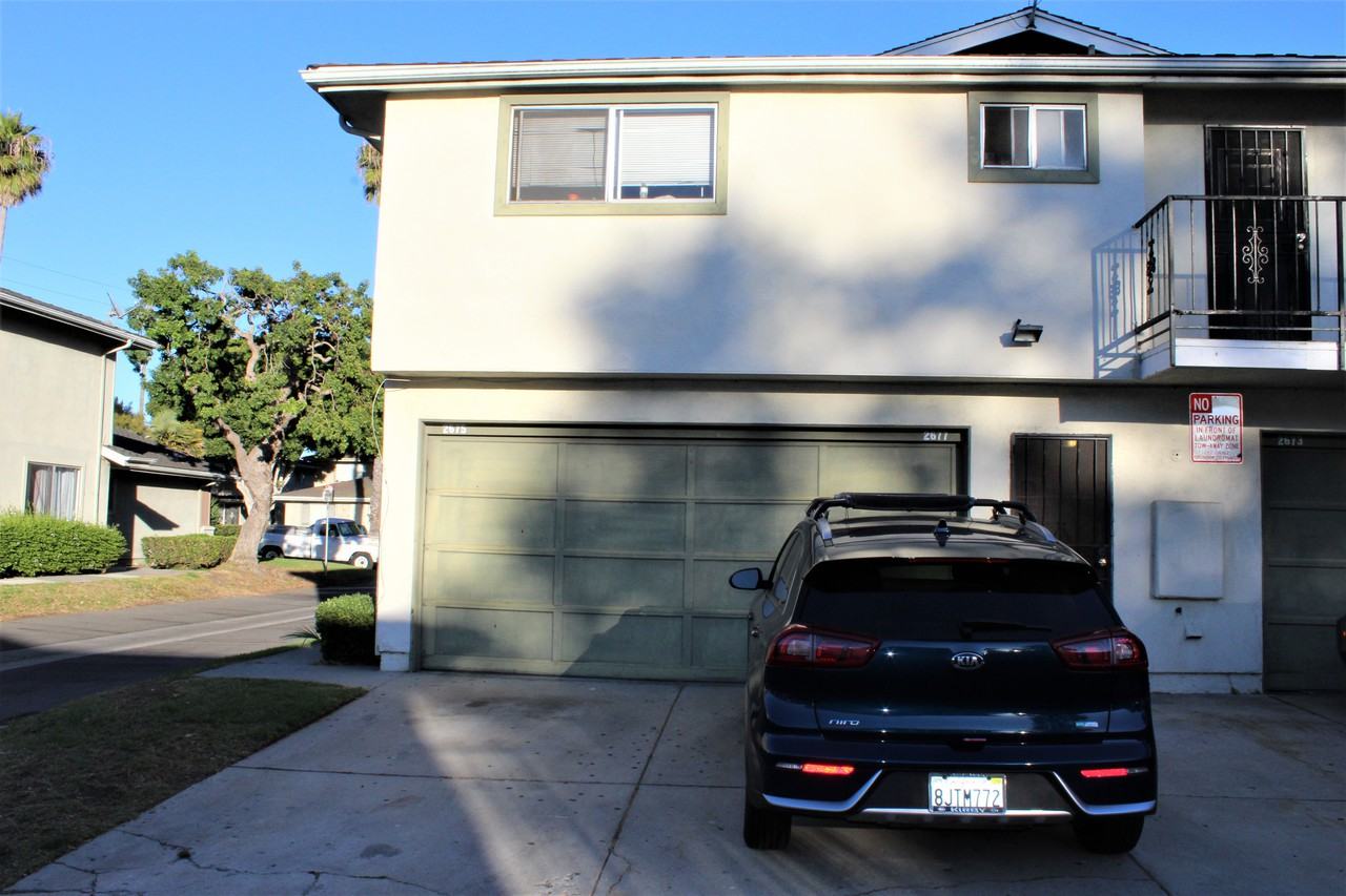 2677 Anchor Ave - Photo 2 of 23