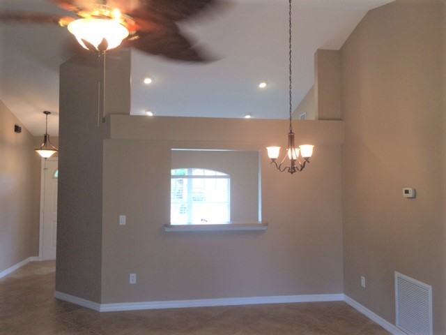 3832 Southwest Hale Street - Photo 6 of 17