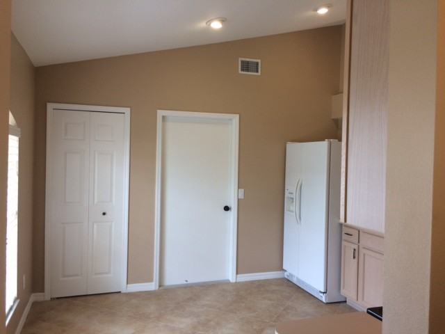 3832 Southwest Hale Street - Photo 7 of 17