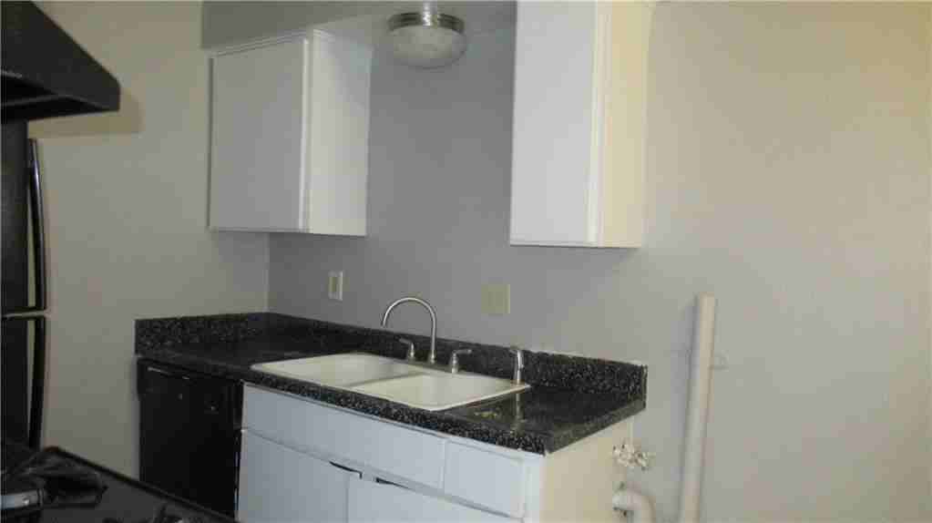6012 Westridge Lane - Photo 3 of 7