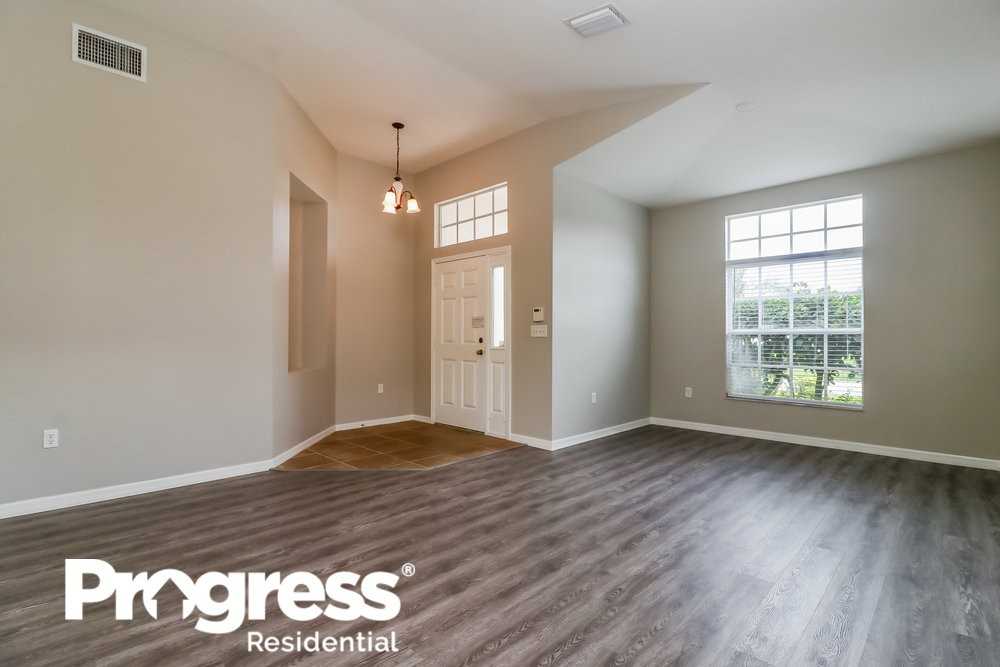 4542 Mapletree Loop - Photo 3 of 16