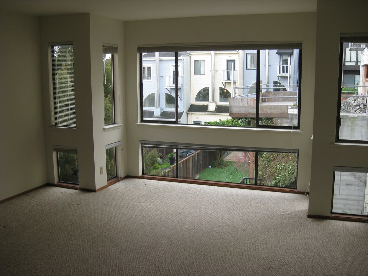 3053 Pine Street #102 - Photo 3 of 7