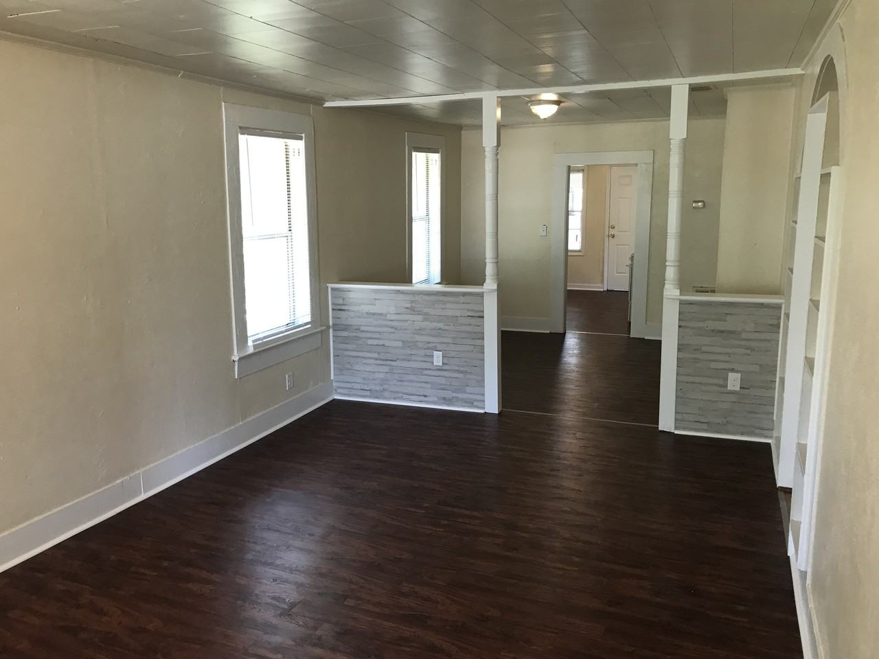 1817 West Jackson Street - Photo 2 of 9