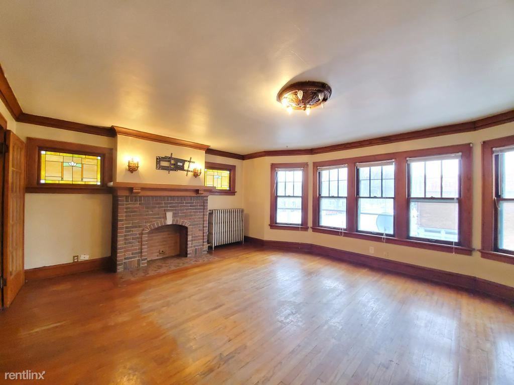 2906 W Arthur Avenue - Photo 3 of 26