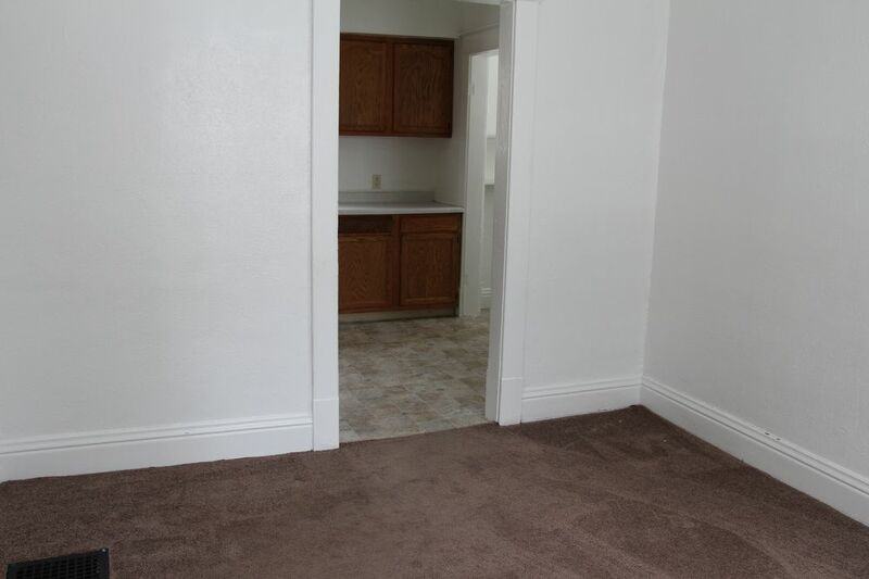 1901 Jefferson Ave - Photo 3 of 10