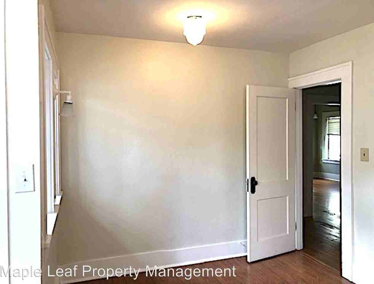 6235 22 Ave Ne - Photo 3 of 13