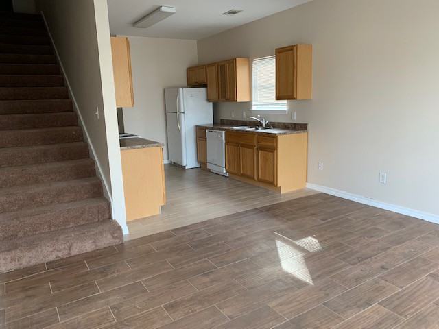 5409 Quail Creek Circle - Photo 2 of 10