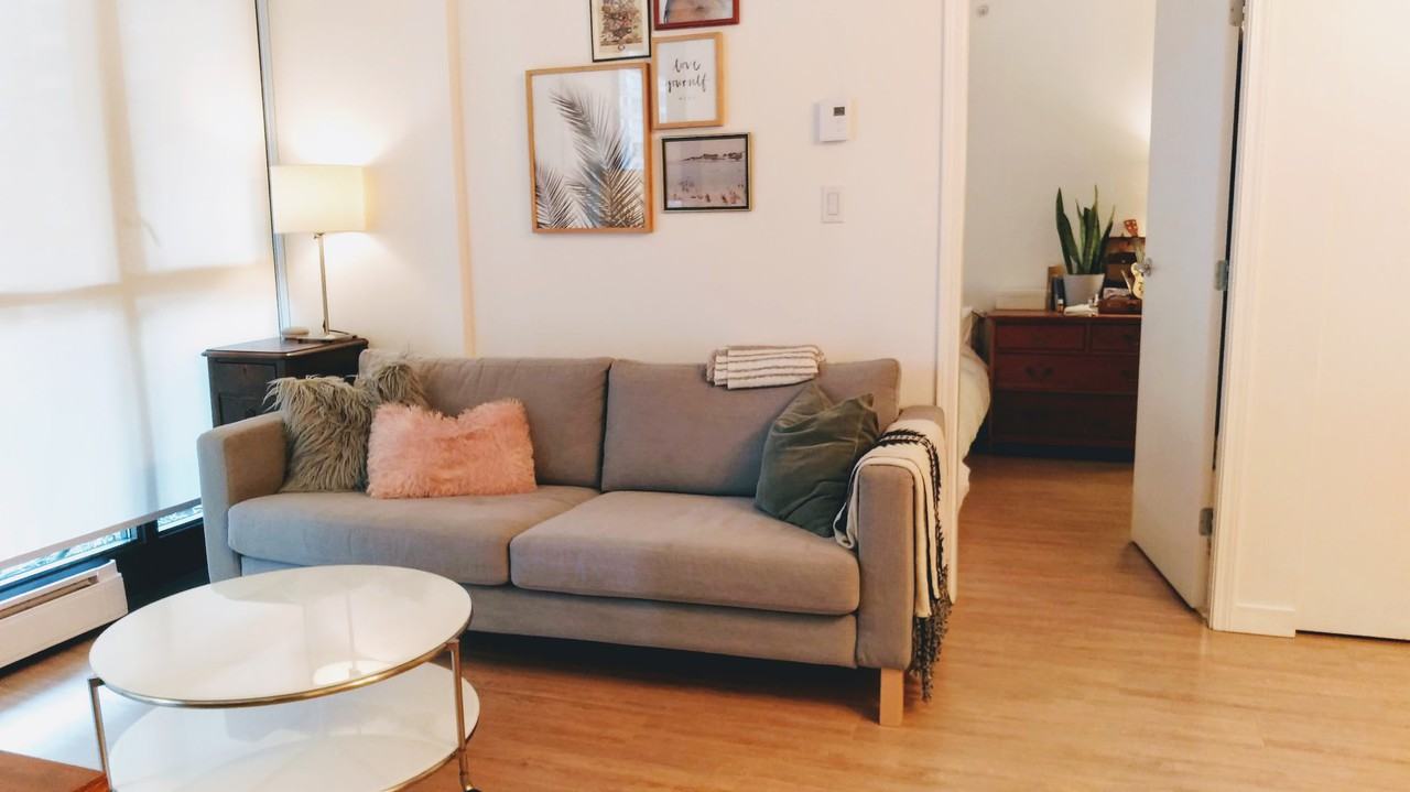 1367 Alberni Street - Photo 4 of 16