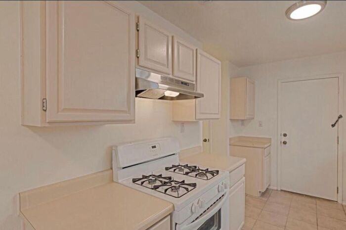 5408 Jasons Way Northeast - Photo 2 of 9
