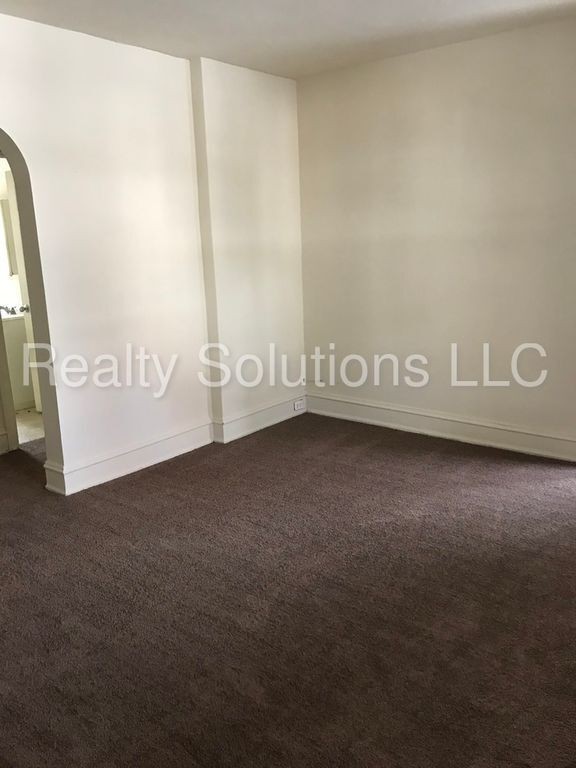 206 Evergreen Avenue #A - Photo 3 of 7