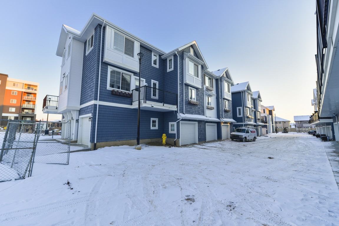 25, 735 Allard Boulevard SW Apartments 735 25 735 Allard, Edmonton