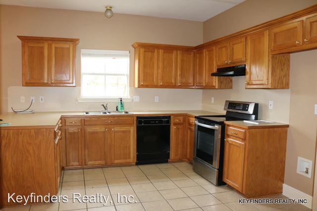 16113 Sandel Ave. - Photo 3 of 11