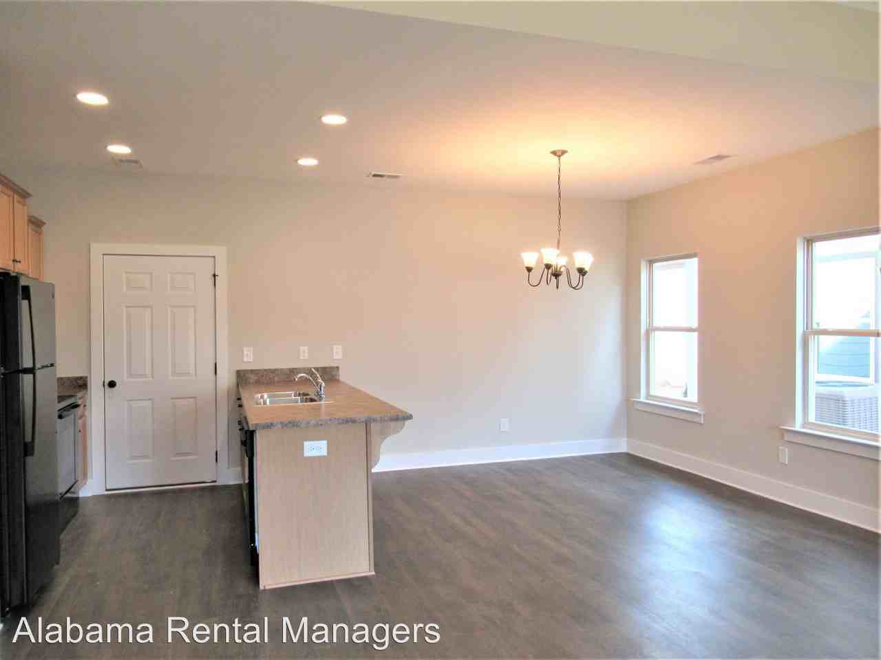 8616 Old Highway 31 - Photo 3 of 23