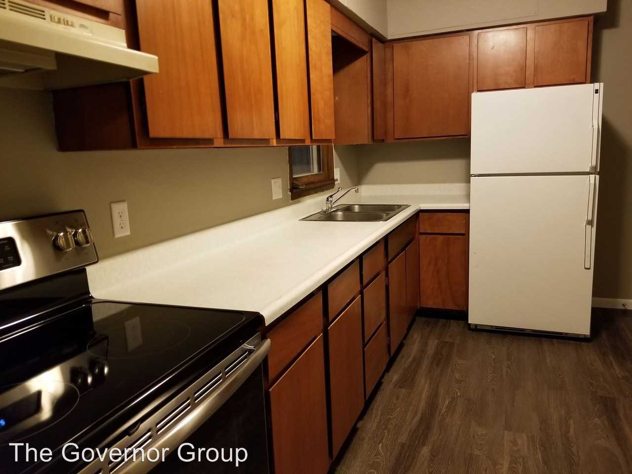 2020 9th St - Photo 3 of 17