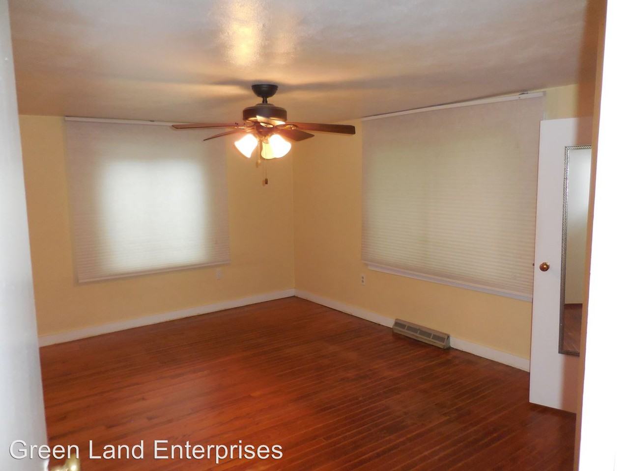 1134 Hedge Street - Photo 3 of 11