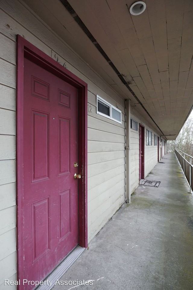 15500 2nd Avenue S - Photo 2 of 3