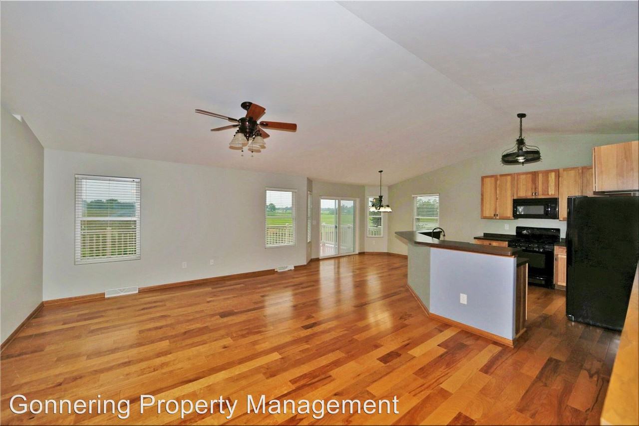 6118 83rd Ave - Photo 3 of 31